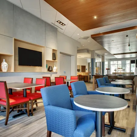 Holiday Inn Express & Suites CHARLESTON NE MT PLEASANT US17 by IHG