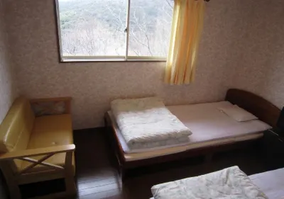 Guest House Strawberry Farm Sh Hotels in Gobo