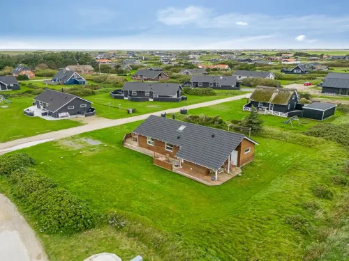 "Erland" - 500m from the Sea Hotels in Harboor