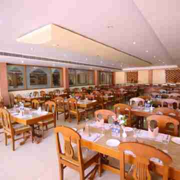 Sunrise Health Resort Dining/Meeting Rooms