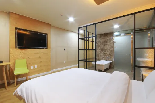 Gunsan Haru