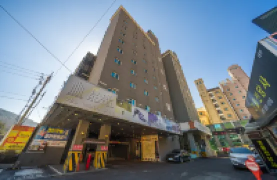 Jeongseon Land Hotel Hotel di 