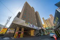Jeongseon Land Hotel