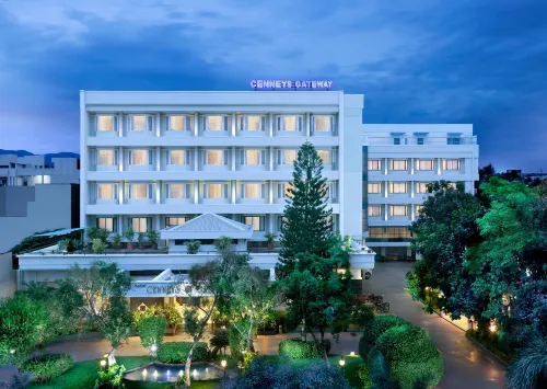 Hotel Cenneys Gateway Hotel di Salem