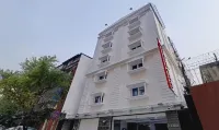 Treebo Orion Sapphire, Beck Bagan Hotels near Park Circus 7 Point