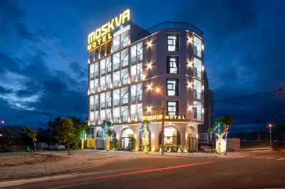 Moskva Motel & Apartment Danang Hotels near Lang Co Beach