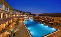 Iscon the Fern Resort & Spa, Bhavnagar - مسبح