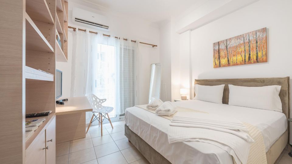 Elegant Koukaki Studio by Cloudkeys
