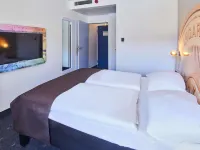 B&B HOTEL Offenbach-Kaiserlei Hotels near Fechenheim