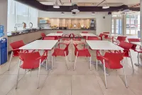 City Express Junior by Marriott Toluca Zona Industrial - 朝食