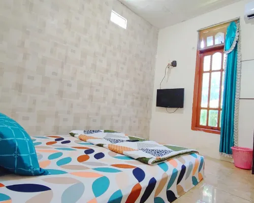 West Surabaya Homey Hotels in Sambikerep