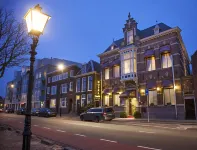 Hotel Dordrecht Hotels near Museum 1940 - 1945