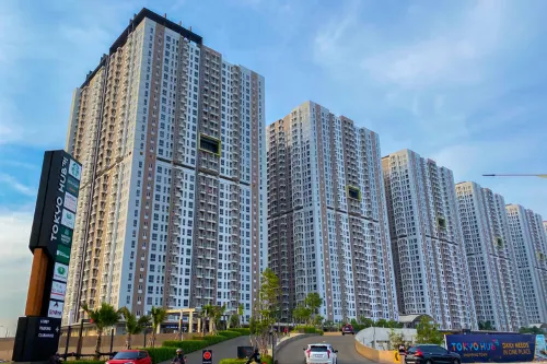 Good and Homey Studio at Tokyo Riverside Pik 2 Apartment by Travelio Các khách sạn ở Teluknaga