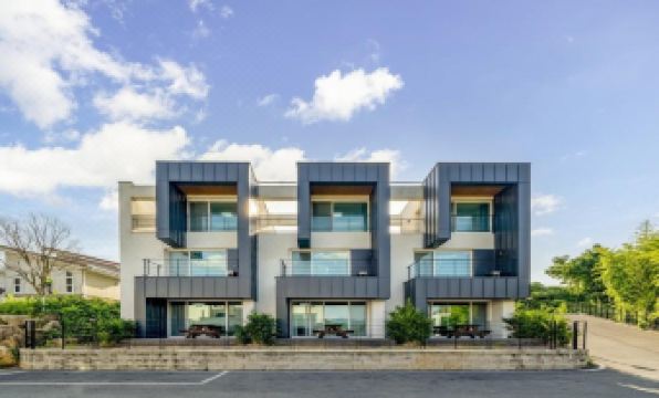 청도더포레풀빌라 내부