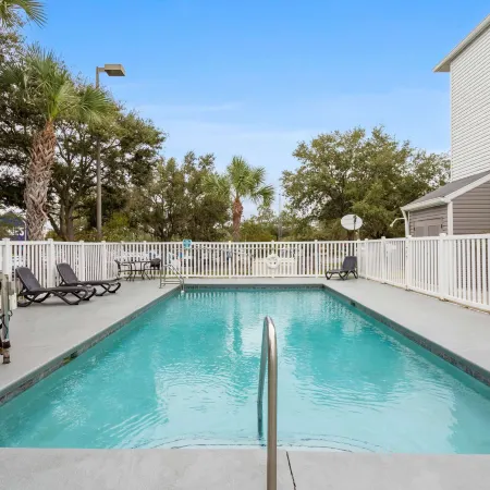 Microtel Inn & Suites by Wyndham Zephyrhills