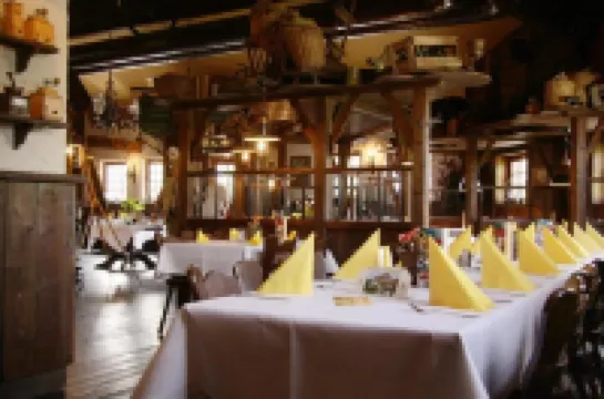 โรงแรม 3 ลินเดิน