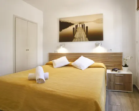 Naika Studios & Apartments Hotels in Palmanova