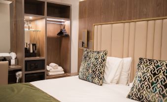 Merit Kensington Hotel
