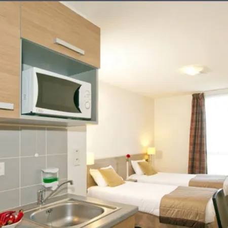 Apparthotel Séjours & Affaires Manosque