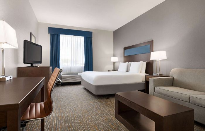 Wingate by Wyndham Southport