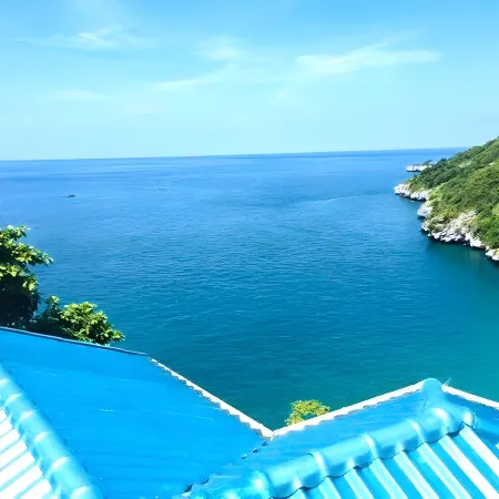 Yellow House Koh Sichang Отели рядом с достопримечательностью «Ко Си Чанг»