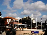 Best Western Plus la Rade Hotels near Casino Barrière de Cassis
