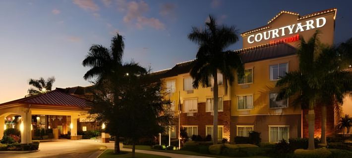 Courtyard Sarasota at University Town Center Hotels in Manatee County