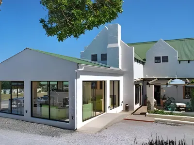 Kaijaiki Country Inn and Restaurant Hotels in Yzerfontein