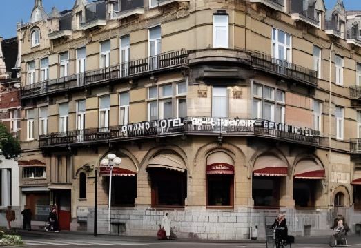 암라스 그랜드 호텔