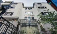 Itsy Hotels Connaught Mews Hotels in New Delhi
