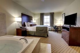 AmeriVu Inn and Suites - Crookston