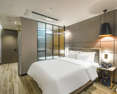 Pyeongtaek (Godeok) Sartoria Hotels in Pyeongtaek-si
