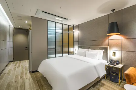 Pyeongtaek (Godeok) Sartoria Отели рядом с достопримечательностью «Anjung-ri»