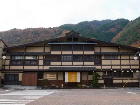 Yamamizuki Urara Tsutaya