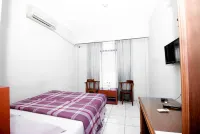 Caredek Hotel Hotels in Solok