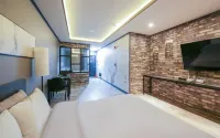 Muju Muju Self Check-in Motel