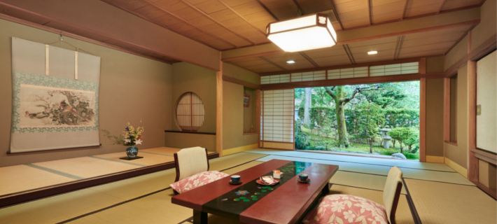 Awazuonsen Kitahachi Hotel a Komatsu