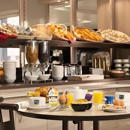 Ace Hotel Chateauroux Déols Отели в г. Эндр