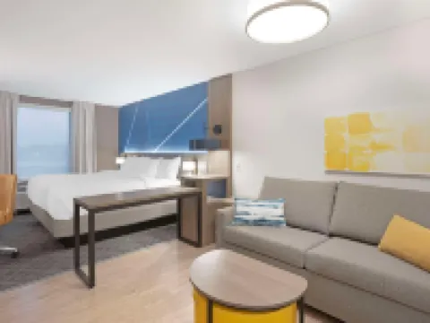 位於US-60的山林格羅夫舒適酒店及套房 賴特縣酒店