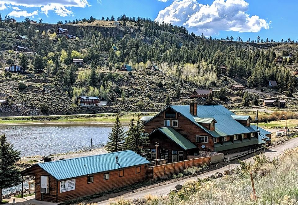 Aspen Cove Resort