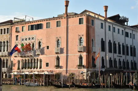 Ca' Sagredo Hotel