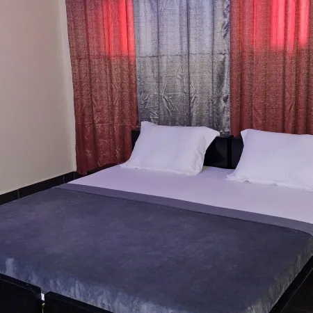 Deluxe Twin Beds Bedroom in Lome Togo