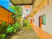 Wisma Apada Syariah Sengkang Mitra RedDoorz Hotel dekat Gitar sengkang