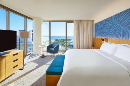 Renaissance Honolulu Hotel & Spa Отели рядом с достопримечательностью «Kahaluʻu Community Park»