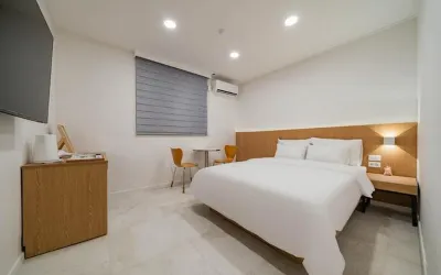 Chuncheon Hotel 77