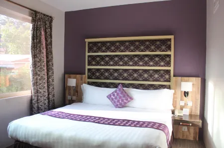 Arcadia Suites Hotel