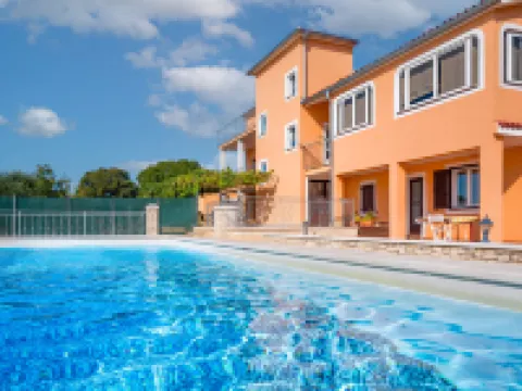 Ulika Hotels in Golas
