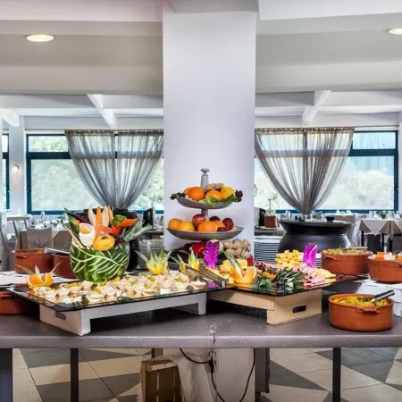 Atrium Hotel