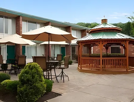 Tesla BioHealing Wellness Hotel & Resort, Ramada by Wyndham