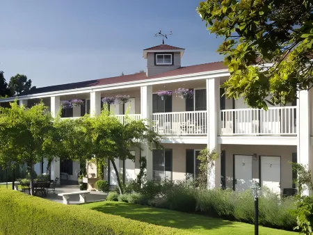 Lavender Inn by the Sea